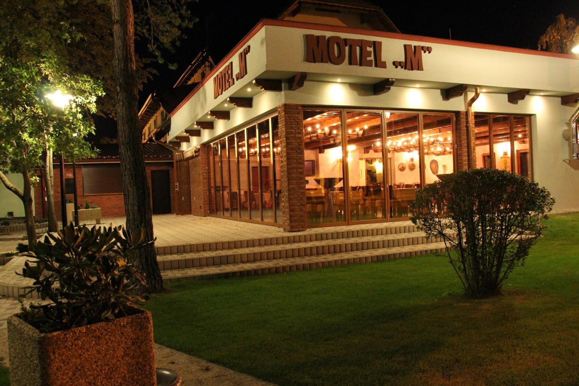 Motel M Malacky Exterior foto