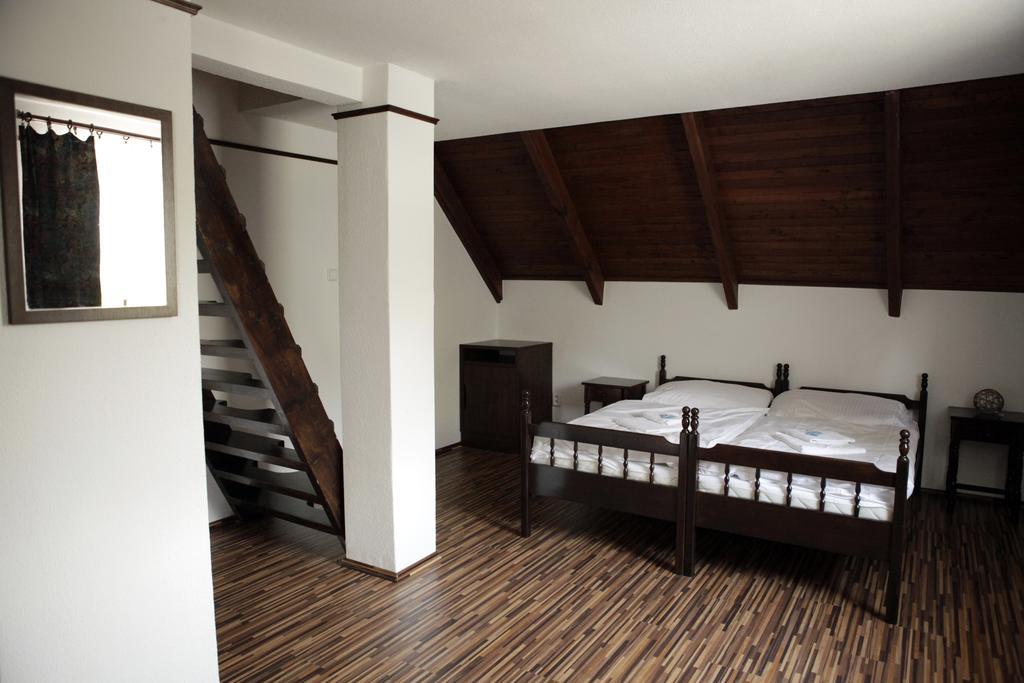 Motel M Malacky Quarto foto